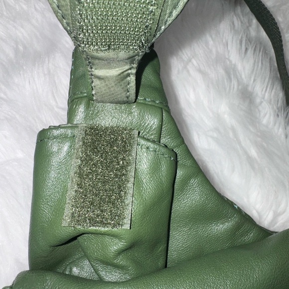 BUXTON Genuine Leather Crossbody Purse - Picture 5 of 8